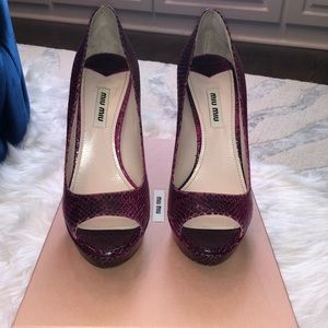 Miu Miu Peeptoe Pump